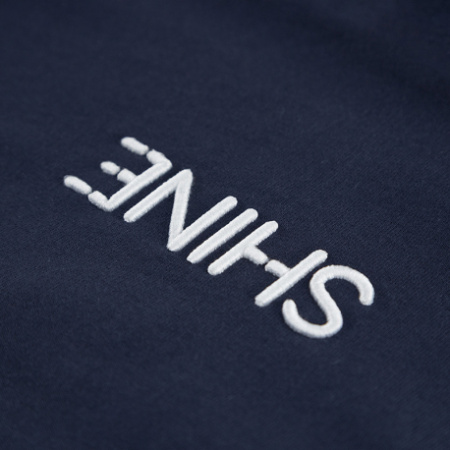 shine-systems-khudi-selfie-tyomno-sinyaya-vyshivka-m (3)